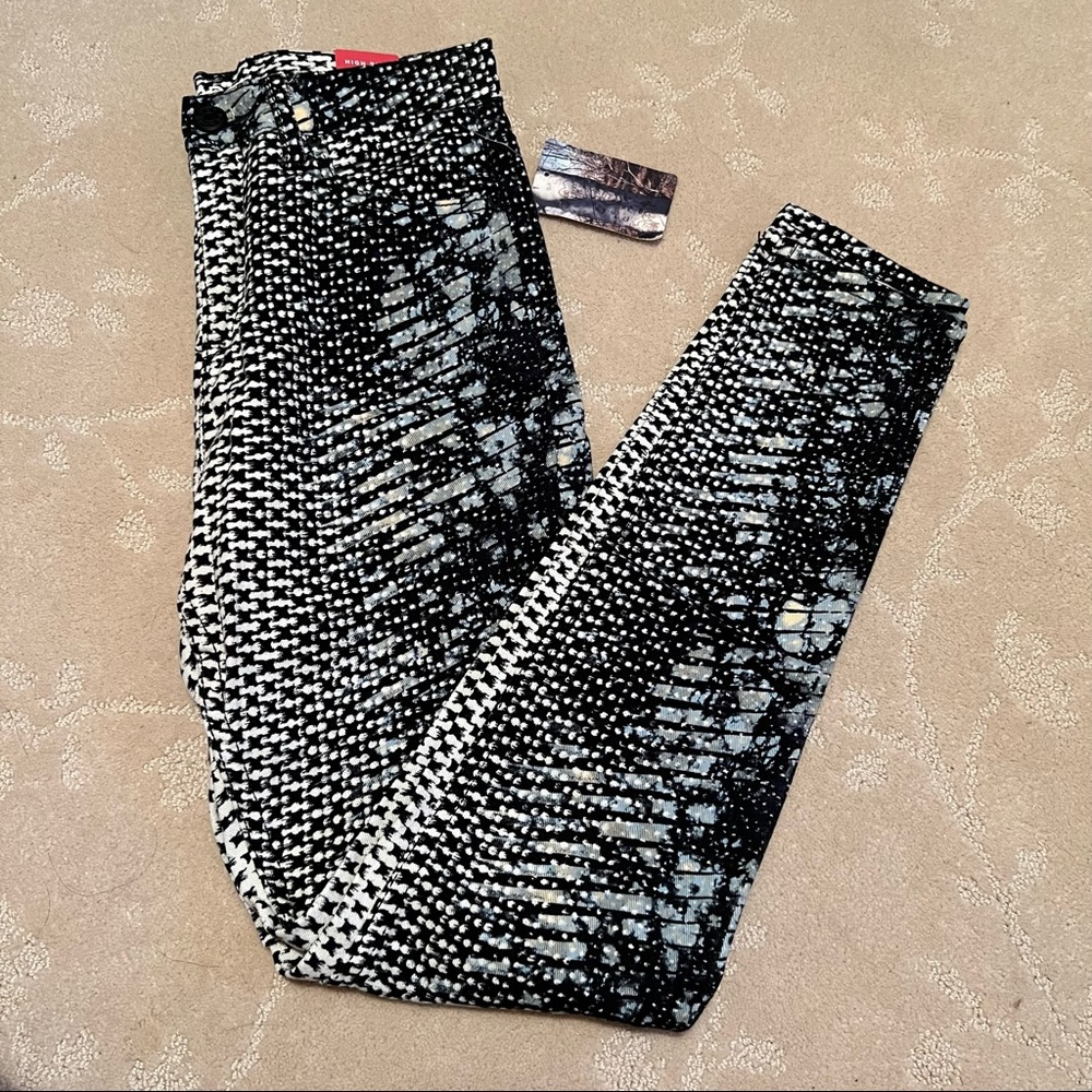 BDG High Rise Twig Ankle Printed Jeans